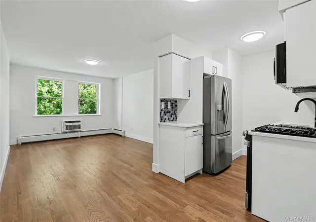 Photo 4 of Condo for sale at 191 Kearsing Pkwy #E, Ramapo, NY 10952 | MLS# 1064282 | Listing updated on 2026-10-21