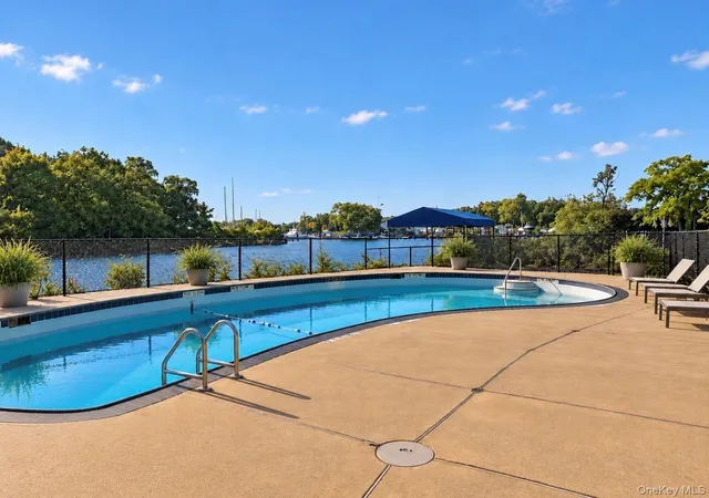 Condo for sale at 666 Pelham Rd #1N, New Rochelle, NY 10805 | MLS# 1064299