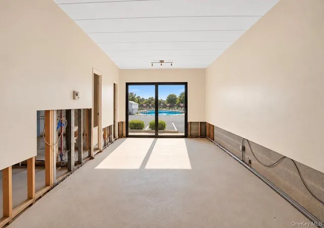Photo 3 of Condo for sale at 666 Pelham Rd #1N, New Rochelle, NY 10805 | MLS# 1064299 | Listing updated on 2026-10-24
