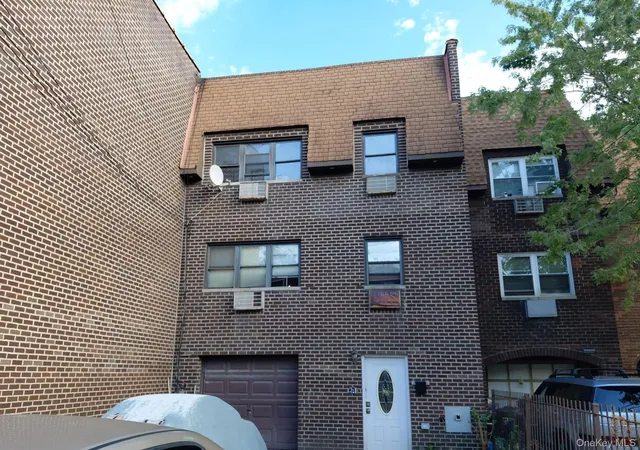 Photo 2 of House for sale at 236 Meagher Ave, New York, NY 10465 | MLS# 1064307 | Listing updated on 2026-10-20