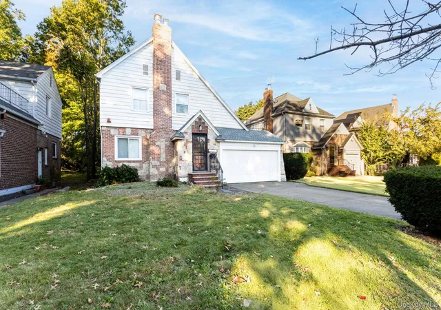 Photo 1 of Single family home for sale at 186-33 Henley Rd, New York, NY 11432 | MLS# 1064334 | Listing updated on 2026-10-25
