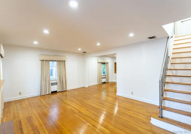 Photo 3 of Single family home for sale at 186-33 Henley Rd, New York, NY 11432 | MLS# 1064334 | Listing updated on 2026-10-25