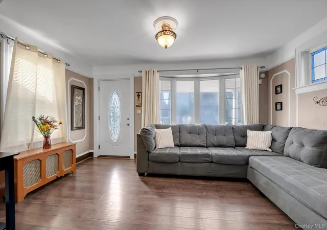 Photo 3 of Single family home for sale at 115 101 217 Street, New York, NY 11411 | MLS# 1064341 | Listing updated on 2026-10-21