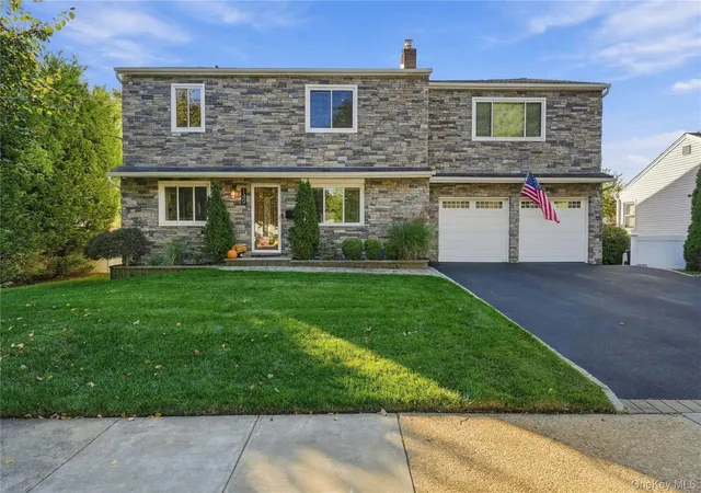 Single family home for sale at 140 Baltimore Ave, Oyster Bay, NY 11758 | MLS# 1064374