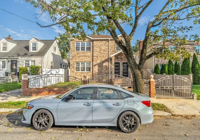 Photo 3 of House for sale at 13611 220th Place, New York, NY 11413 | MLS# 1064380 | Listing updated on 2026-10-20
