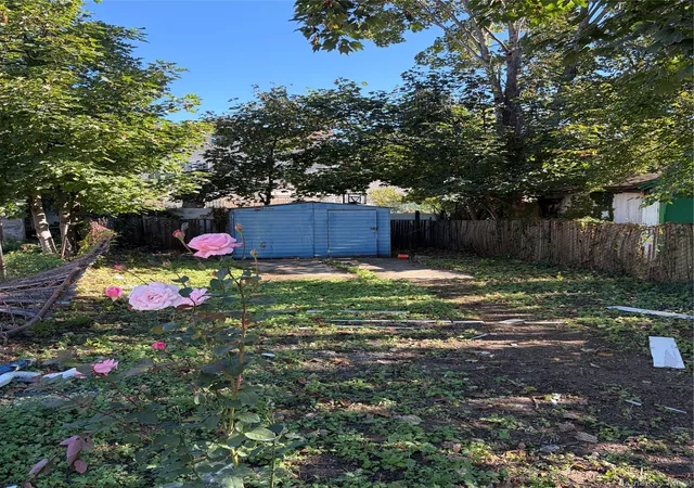 Photo 2 of Single family home for sale at 1955 Rockaway Pkwy, New York, NY 11236 | MLS# 1064386 | Listing updated on 2026-10-22