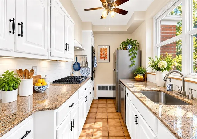 Photo 3 of House for sale at 673 Pelham Rd #E2, New Rochelle, NY 10805 | MLS# 1064398 | Listing updated on 2026-10-22