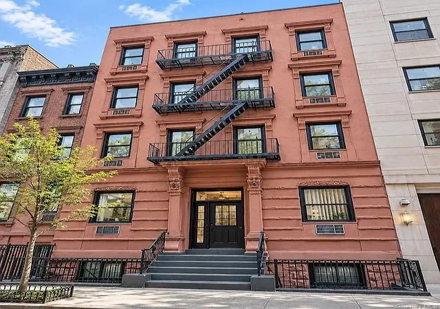 Photo 3 of Condo for sale at 46 W 65th Street #3D, New York, NY 10023 | MLS# 1064421 | Listing updated on 2026-10-20