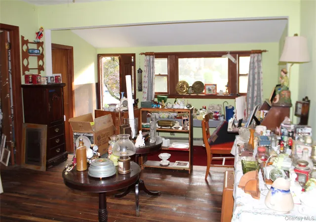 Photo 1 of Single family home for sale at 2 Carpenter Pl, Somers, NY 10598 | MLS# 1064432 | Listing updated on 2026-10-21