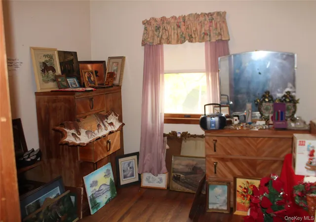 Photo 3 of Single family home for sale at 2 Carpenter Pl, Somers, NY 10598 | MLS# 1064432 | Listing updated on 2026-10-21