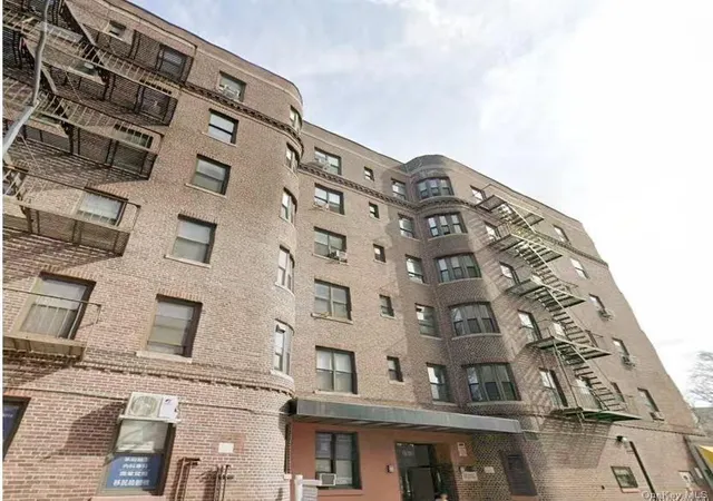 Condo for sale at 83-06 Vietor Ave #4G, New York, NY 11373 | MLS# 1064440