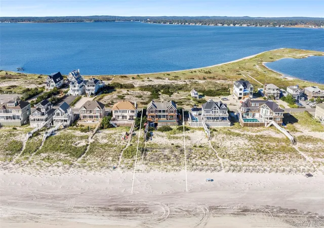 Photo 4 of Single family home for sale at 747 Dune Rd, Southampton, NY 11978 | MLS# 1064443 | Listing updated on 2026-10-27