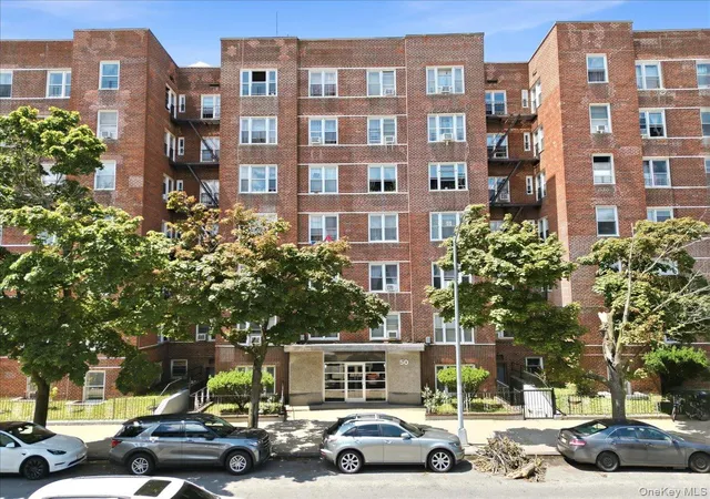 Condo for sale at 50 Kenilworth Pl #6m, New York, NY 11210 | MLS# 1064450