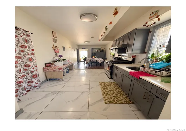 Photo 2 of House for sale at 36-13 Greenpoint Ave, New York, NY 11101 | MLS# 1064455 | Listing updated on 2026-10-20