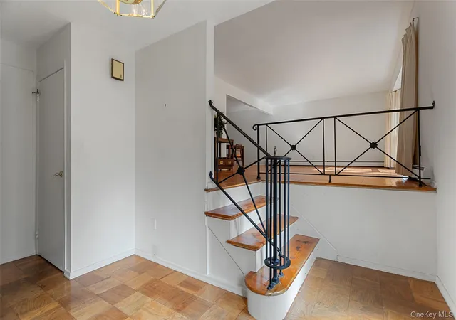 Photo 2 of Single family home for sale at 32 Hillview Dr, Mount Pleasant, NY 10570 | MLS# 1064485 | Listing updated on 2026-10-25