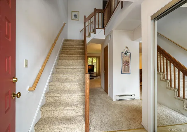 Photo 3 of Single family home for sale at 7 Krystal Dr, Somers, NY 10589 | MLS# 1064497 | Listing updated on 2026-10-25