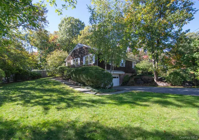 Single family home for sale at 2 Longview Dr, Scarsdale, NY 10583 | MLS# 1064518