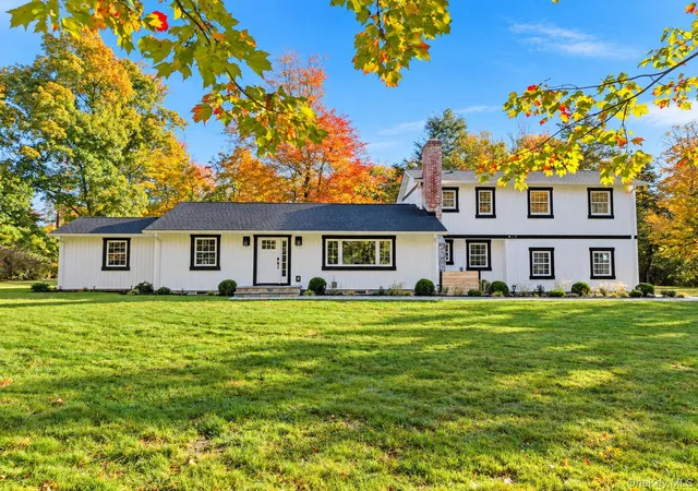 Photo 4 of Single family home for sale at 145 Smith Ridge Rd, Lewisboro, NY 10590 | MLS# 1064566 | Listing updated on 2026-10-28