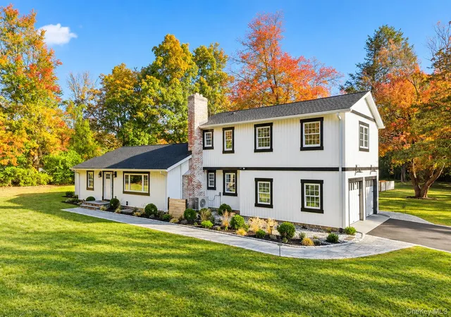 Photo 1 of Single family home for sale at 145 Smith Ridge Rd, Lewisboro, NY 10590 | MLS# 1064566 | Listing updated on 2026-10-28