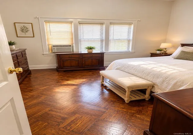 Photo 4 of Single family home for sale at 8572 144th Street, New York, NY 11435 | MLS# 1064567 | Listing updated on 2026-10-20