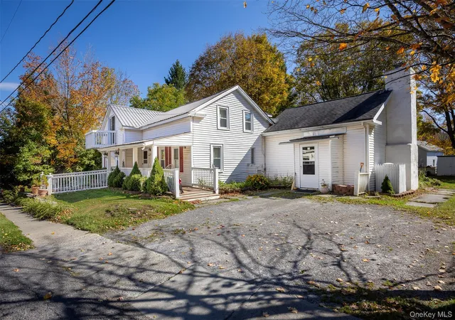 Photo 2 of Single family home for sale at 40 Goshen Rd, Windham, NY 12439 | MLS# 1064569 | Listing updated on 2026-10-20