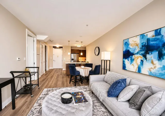 Photo 2 of Condo for sale at 701 Ridge Hl Blvd #10J, Yonkers, NY 10710 | MLS# 1064571 | Listing updated on 2026-10-22