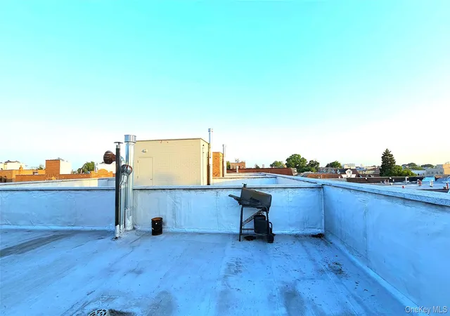 Photo 4 of House for sale at 4208 161st Street, New York, NY 11358 | MLS# 1064576 | Listing updated on 2026-10-28