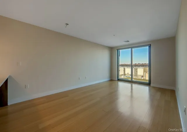 Condo for sale at 701 Ridge Hl Blvd #9A, Yonkers, NY 10710 | MLS# 1064578