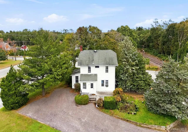 Single family home for sale at 645 Hamilton Ave, Southold, NY 11952 | MLS# 1064589