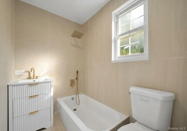 Photo 3 of House for sale at 12217 Lucas St, New York, NY 11413 | MLS# 1064593 | Listing updated on 2026-10-28