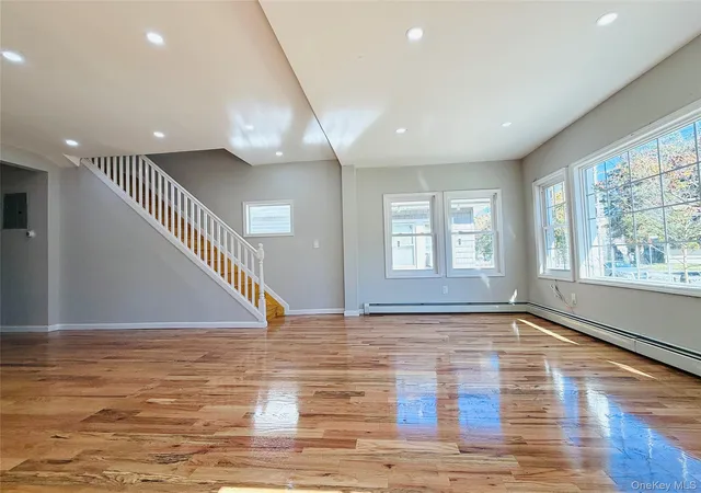 Photo 3 of Single family home for sale at 9934 Bellaire Pl, New York, NY 11429 | MLS# 1064603 | Listing updated on 2026-10-29