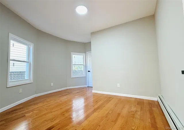 Photo 4 of Single family home for sale at 9934 Bellaire Pl, New York, NY 11429 | MLS# 1064603 | Listing updated on 2026-10-29
