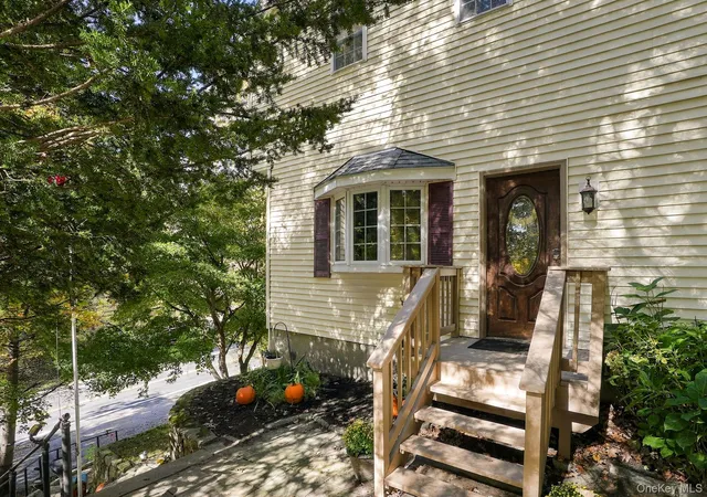 Photo 3 of Single family home for sale at 802 Route 52, Carmel, NY 10512 | MLS# 1064609 | Listing updated on 2026-10-24