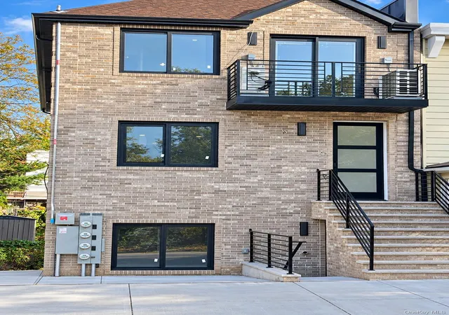 Photo 1 of Manufactured home for sale at 39 43 57th Street, New York, NY 11377 | MLS# 1064631 | Listing updated on 2026-10-28