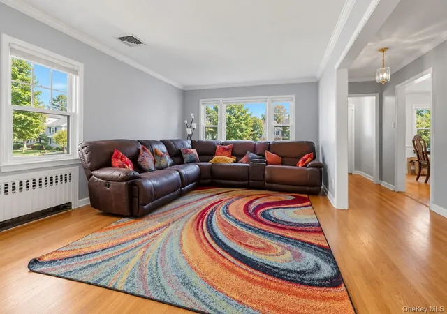 Photo 3 of Single family home for sale at 124 Bradford Ave, Mamaroneck, NY 10543 | MLS# 1064656 | Listing updated on 2026-10-25