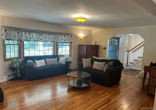 Photo 2 of Single family home for sale at 22 Emerson Ave, Babylon, NY 11703 | MLS# 1064661 | Listing updated on 2026-10-25