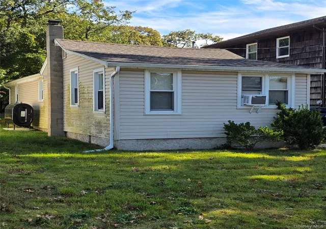 Photo 1 of Single family home for sale at 67 Hamilton St, Brookhaven, NY 11772 | MLS# 1064669 | Listing updated on 2026-10-26