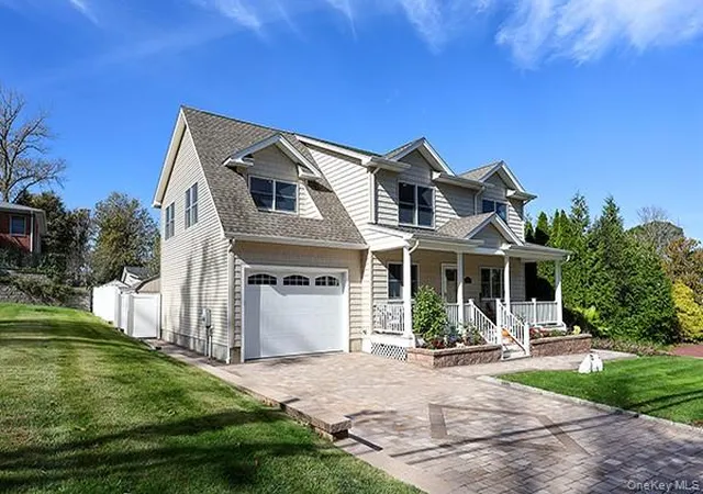 Photo 3 of Single family home for sale at 80 Alder Dr, Smithtown, NY 11754 | MLS# 1064675 | Listing updated on 2026-10-25