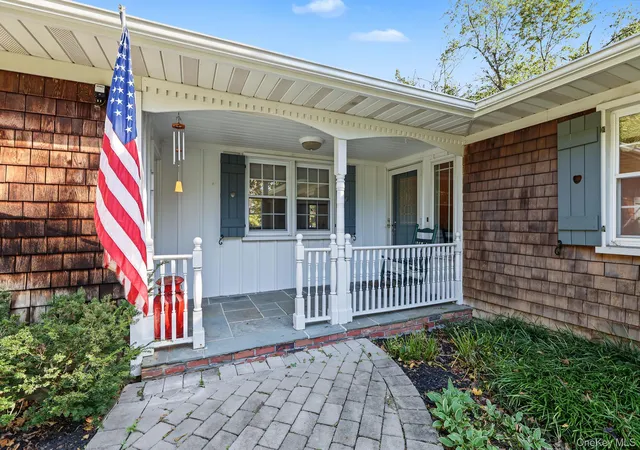 Photo 2 of Single family home for sale at 9 Great Oak Rd, Smithtown, NY 11780 | MLS# 1064677 | Listing updated on 2026-10-28