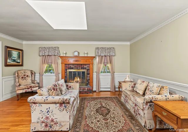 Photo 4 of Single family home for sale at 9 Great Oak Rd, Smithtown, NY 11780 | MLS# 1064677 | Listing updated on 2026-10-28