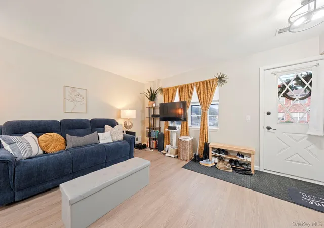 Photo 3 of Condo for sale at 276 Temple Hl Rd #1519, New Windsor, NY 12553 | MLS# 1064688 | Listing updated on 2026-10-30