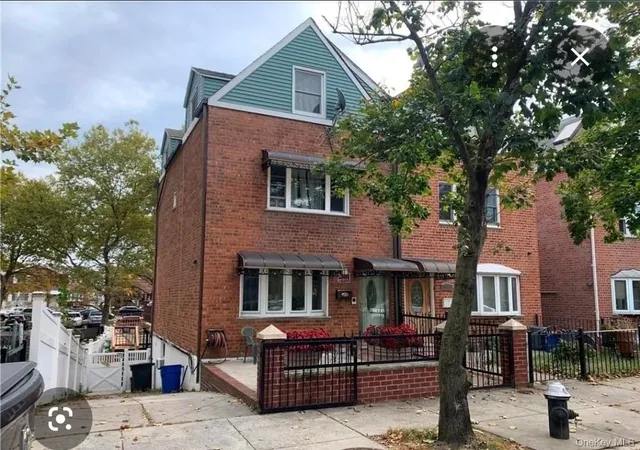 Single family home for sale at 1928 Hutchinson River Pkwy E, New York, NY 10461 | MLS# 1064690