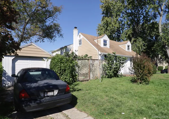Photo 1 of Single family home for sale at 207 Courthouse Rd, Hempstead, NY 11010 | MLS# 1064711 | Listing updated on 2026-10-21
