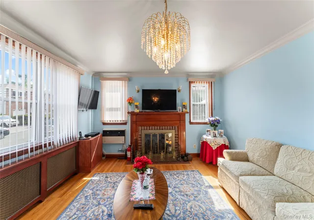 Photo 4 of Single family home for sale at 18 Butler Pl, Yonkers, NY 10710 | MLS# 1064728 | Listing updated on 2026-10-27