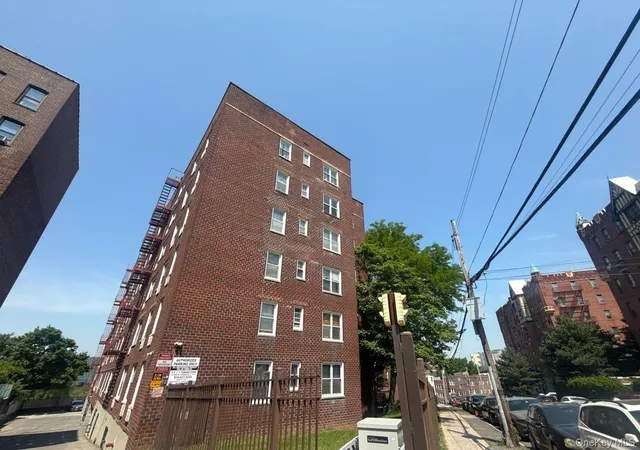 Photo 3 of House for sale at 101 Highland Ave #5L, Yonkers, NY 10705 | MLS# 1064736 | Listing updated on 2026-10-21