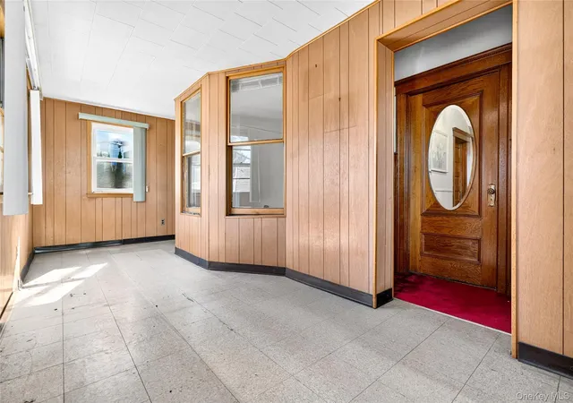 Photo 3 of House for sale at 48 Roosevelt St, Yonkers, NY 10701 | MLS# 1064769 | Listing updated on 2026-10-25