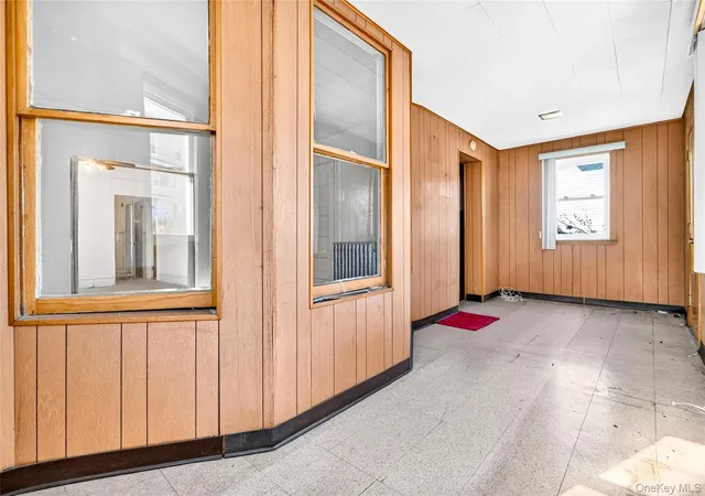 Photo 4 of House for sale at 48 Roosevelt St, Yonkers, NY 10701 | MLS# 1064769 | Listing updated on 2026-10-25
