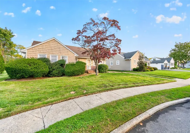 Photo 2 of Single family home for sale at 716 Truman Ave, Hempstead, NY 11554 | MLS# 1064781 | Listing updated on 2026-10-27