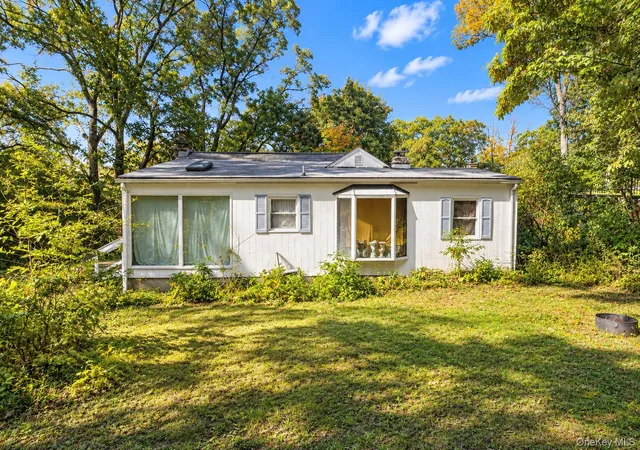 Photo 2 of Single family home for sale at 55 Overlook Rd N, North Castle, NY 10603 | MLS# 1064800 | Listing updated on 2026-10-21