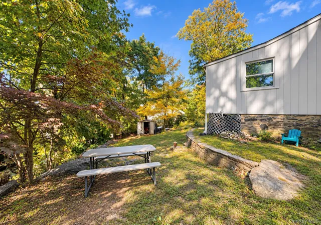 Photo 4 of Single family home for sale at 55 Overlook Rd N, North Castle, NY 10603 | MLS# 1064800 | Listing updated on 2026-10-21